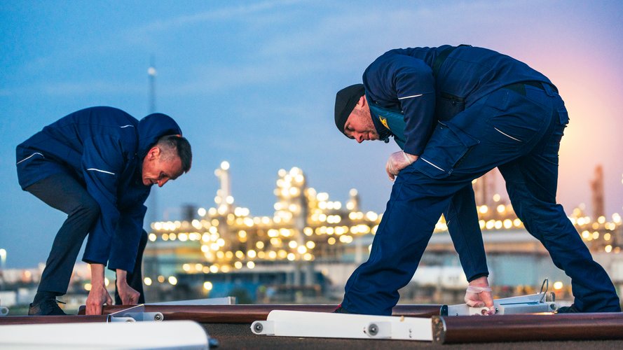 The nautical & technical A-ROSA crew was outfitted with new workwear. Photo: Weitblick