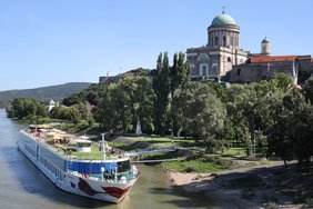 Thanks to central berths, most excursions start in the heart of the destinations. Photo: A-ROSA River Cruises