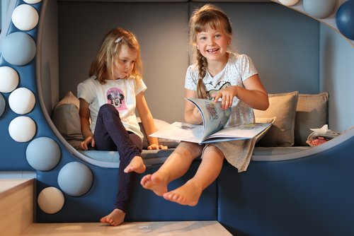 In the Kids Club, the little guests experience exciting adventures and a varied program. Photo: A-ROSA Flussschiff GmbH